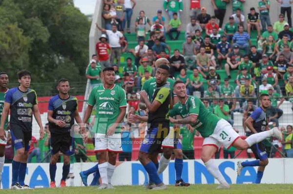 Azmahar Ariano: 'Estoy enamorado de la afición de Marathón, queremos un título'