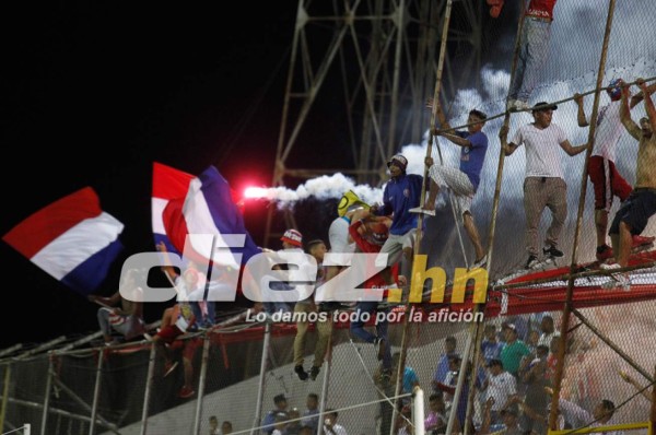 NO VISTE POR TV: Bellezas, colorido y curiosidades en el Real España-Olimpia