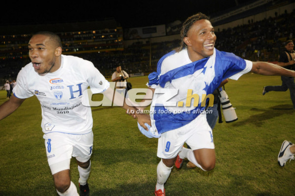 Imágenes de la celebración a Sudáfrica en El Salvador.