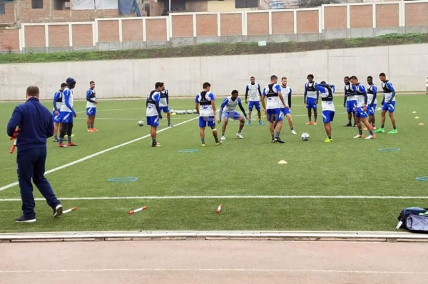 Charla de 20 minutos y trabajo en espacio reducido de Honduras pensando en Perú