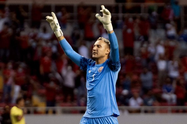 ¿Qué pasó con Keylor Navas? El portero del PSG salió lesionado en el Estados Unidos-Costa Rica