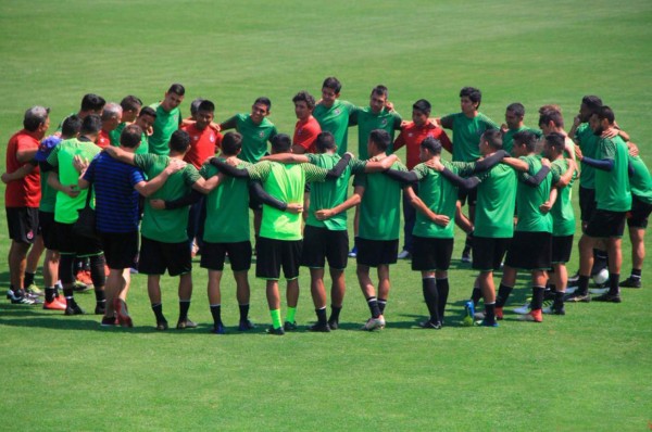 ¡Dos bajas! Municipal confirma los convocados para el clásico con Comunicaciones