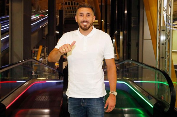 Héctor Herrera arriba a Madrid para firmar su contrato y con el Atlético