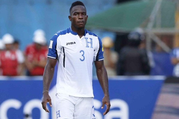 Maynor Figueroa iguala a Amado Guevara en número de partidos con Honduras