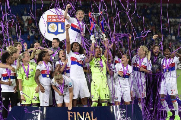 Lyon gana en penales ante PSG su cuarta Champions femenina