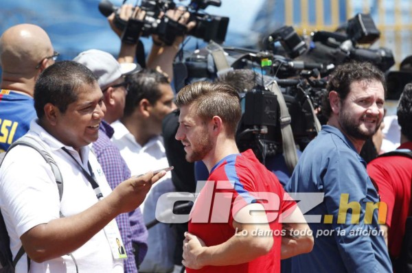 ¿Sufrió Tim Howard? Estados Unidos sintió el inclemente calor de San Pedro Sula