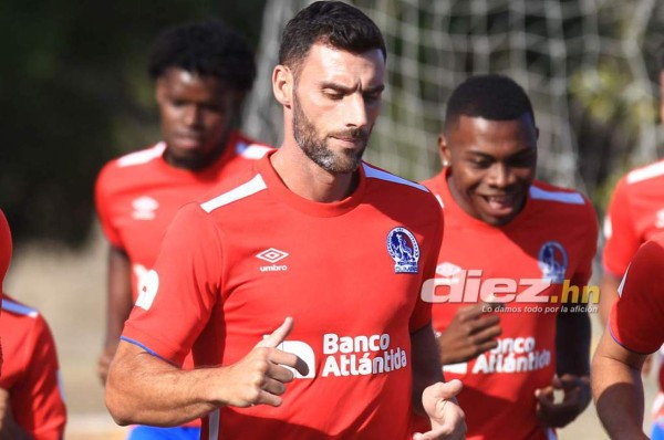 Argentinos y colombianos dominan el torneo Clausura en Honduras