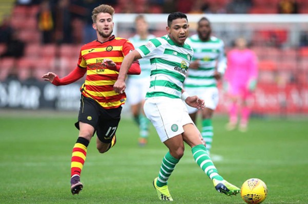 Entrenador del Celtic maravillado con la actuación de Emilio Izaguirre