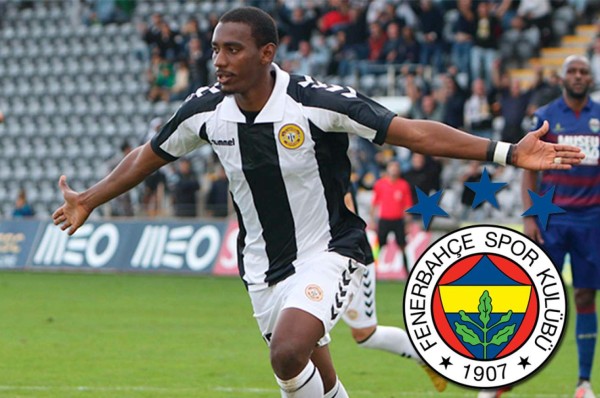 ¡Fenerbahce de Turquía sondea el fichaje del hondureño Bryan Róchez!