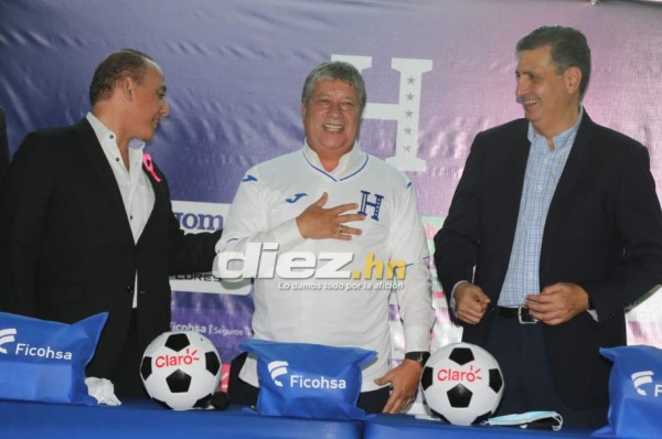 ¿Por qué se puso nervioso? Así fue la presentación del 'Bolillo' Gómez con la selección de Honduras