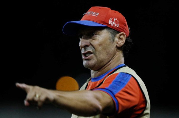 Troglio cuenta cómo motivó al plantel para vencer a Motagua 'Les dije que son partidos de gloria'