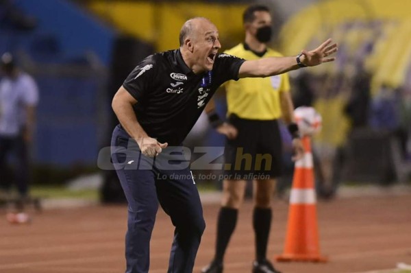 ''Fuera Coito, fuera Coito'': afición de Honduras no perdona y pide la cabeza del DT tras derrota ante Estados Unidos