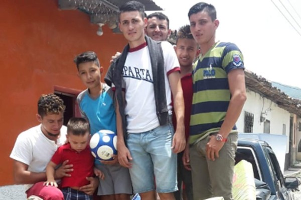 Pancho, el agricultor que llorará al enfrentar a Marathón en la Copa Presidente