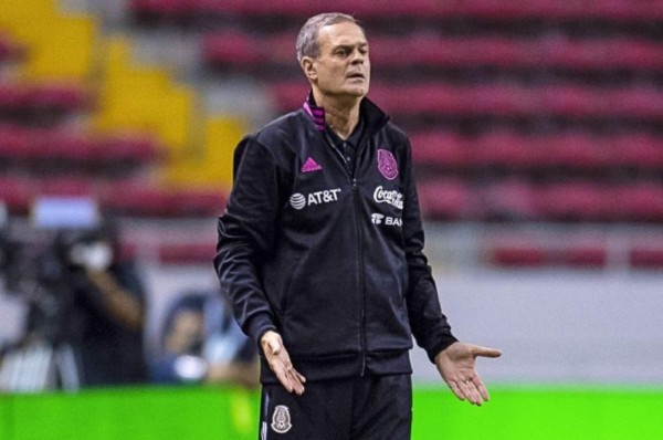 Asistente del 'Tata' Martino rechaza las críticas: 'Creo que el equipo ha hecho las cosas bien'