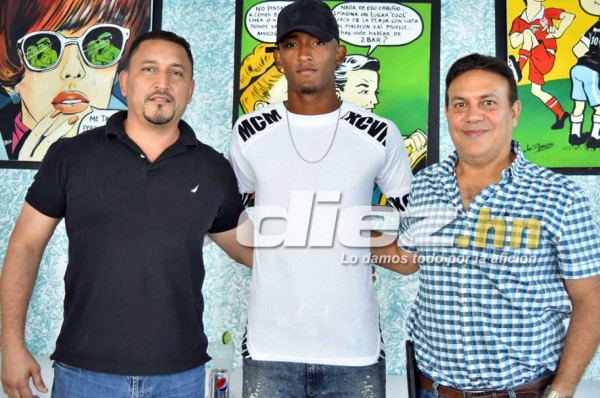 Douglas Martínez jugará un año con New York Red Bulls