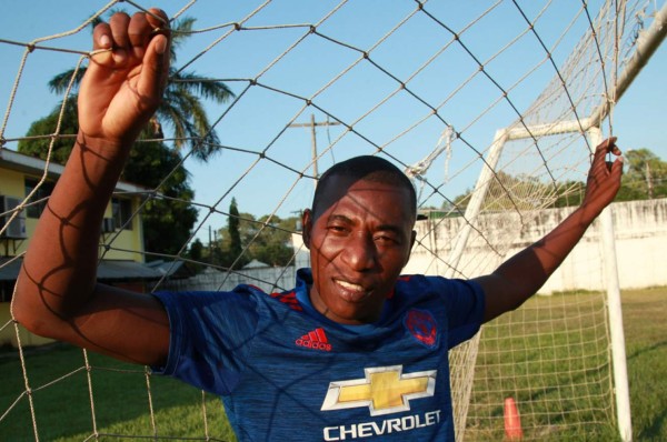 Julio 'Pungui' Suazo: 'Me atraían las discos, fui un malagradecido”