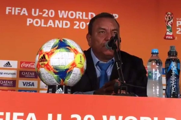 La soberbia respuesta de Carlos Tábora: 'La única explicación que puedo dar es para la Federación de Honduras'