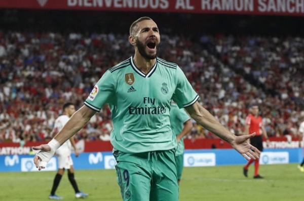 ¡Real Madrid vence al Sevilla y se pone en la cima de la Liga Española!