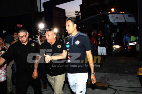 El portero Keylor Navas llegó al Morazán con seguridad privada