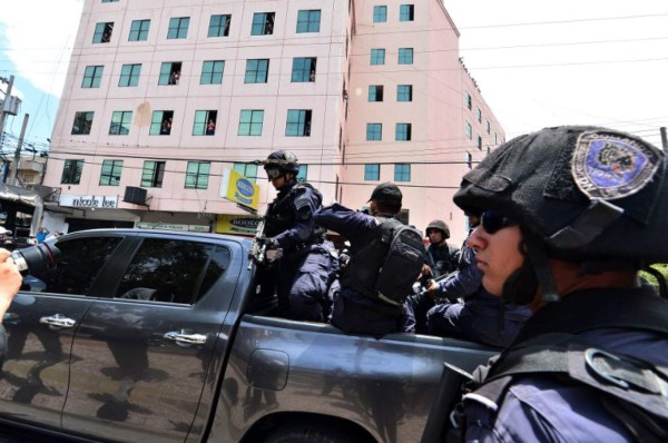 En fotos: Así fue la captura del periodista David Romero en Honduras