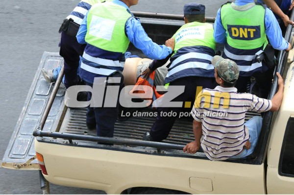¡TERRIBLES IMÁGENES! Así fue la bronca entre las barras de Olimpia y Motagua