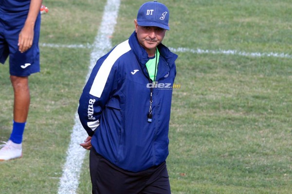 Diego Vázquez: 'Marathón tiene una buena diferencia, pero todavía podemos pelear arriba'