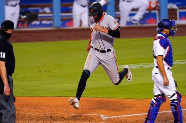 Otra decepcionante derrota de los Gigantes con Mauricio Dubón presente