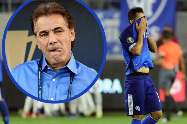 Carlos de los Cobos, técnico de la Selección de El Salvador, se pronuncia contra Concacaf