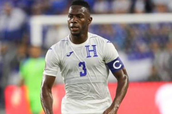 ¡OFICIAL! Fabián Coito manda nueve cambios en la alineación de Honduras ante El Salvador