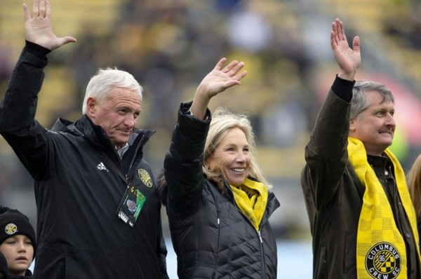 Propietario del Columbus Crew de la MLS dona $1.5 millones para combatir el covid-19