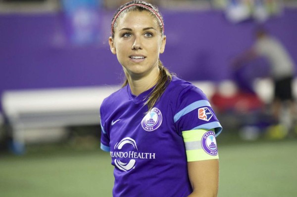 ¡Expulsan a Alex Morgan de Disney World por estado de ebriedad!