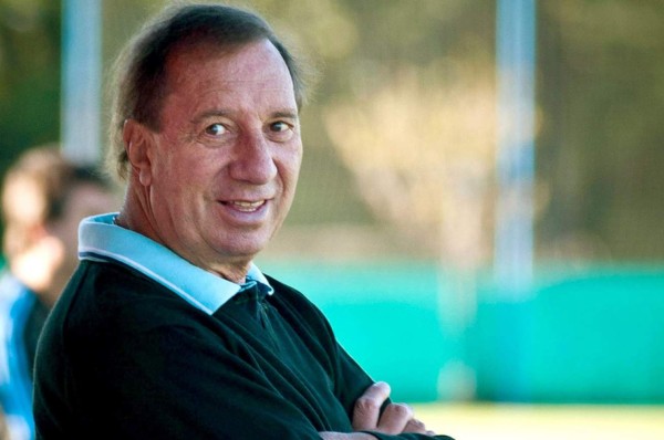 Bilardo, extécnico argentino que sufre de una enfermedad senil, dio positivo por coronavirus