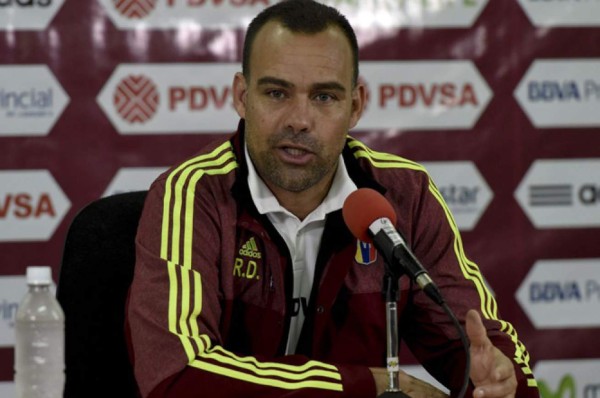 ¡Selección de Venezuela fue persuadida con mujeres en Paraguay!