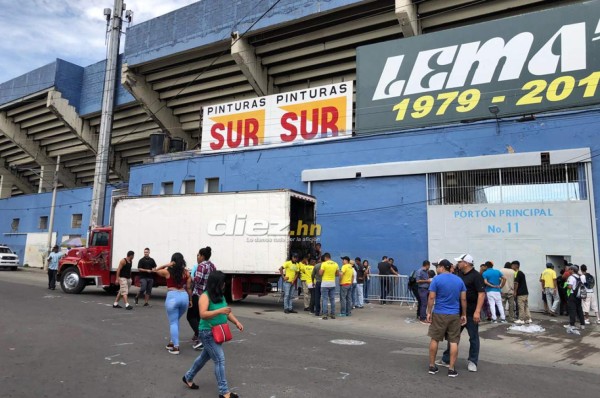 Hasta en 2,000 lempiras se venden los boletos de silla para la final Olimpia-Motagua