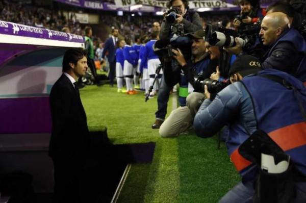 NO SE VIO EN TV: El bonito gesto de Benzema con Marcelo, la preocupación de Solari y el apagón en el estadio