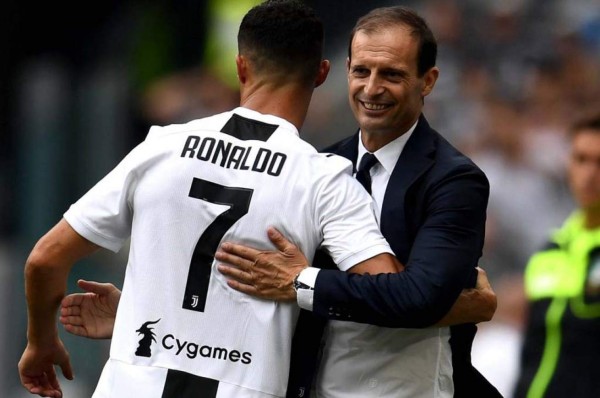Allegri lo confirma: 'Es seguro que me quedo en el banquillo de la Juventus'