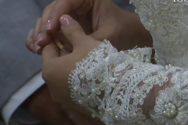 En la intimidad: Así fue la boda eclesiástica entre Carlo Costly y Tita Torres