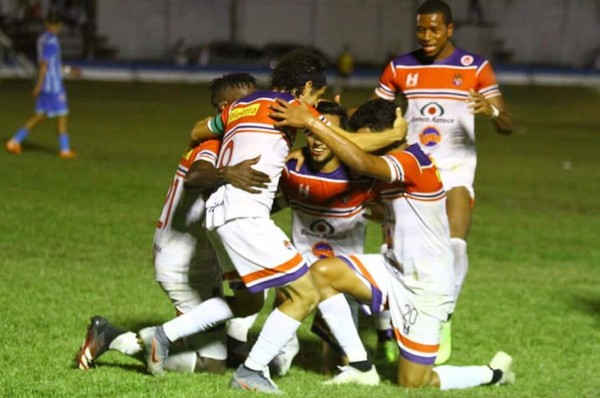 Definidas las primeras cuatro llaves de octavos de Liga de Ascenso y este martes se sorteará el resto