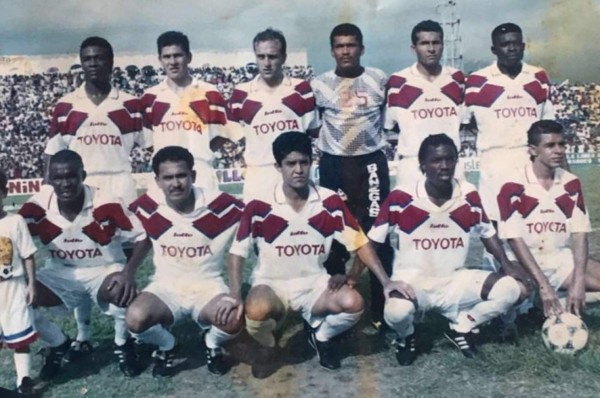 ¡Una reliquia! La foto que le recuerdan a Fabián Coito jugando para Olimpia en la temporada 1994-95