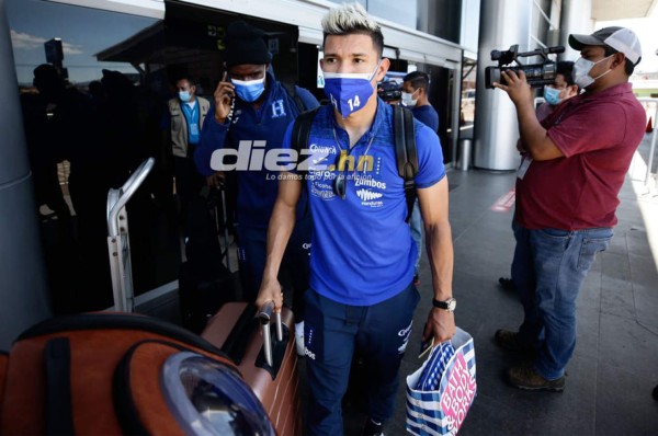 La Selección de Honduras arribó al país tras su gira por Europa donde enfrentó a Bielorrusia y Grecia