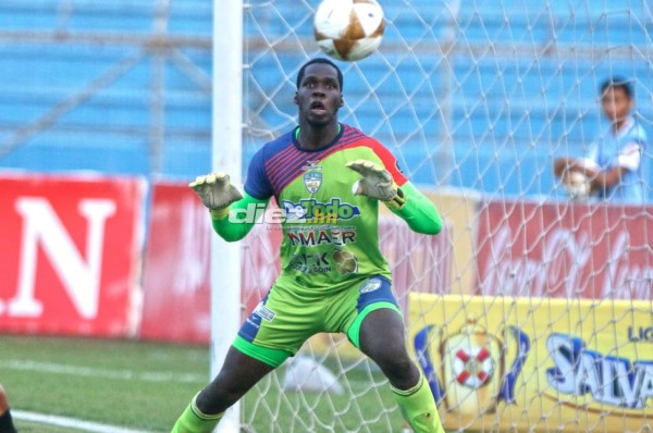 Fichajes: Henry Figueroa apunta al extranjero, Vida asusta y el anuncio de Real España sobre 'Buba' López