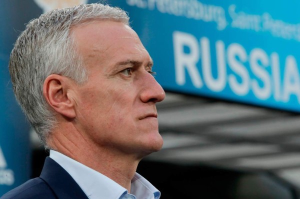 ¡Crack francés pide la renuncia de Deschamps de la Selección de Francia!