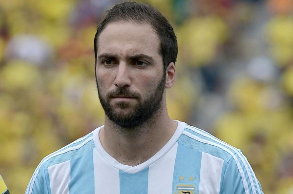 Higuaín responde indirectamente las críticas tras paliza de España sobre Argentina