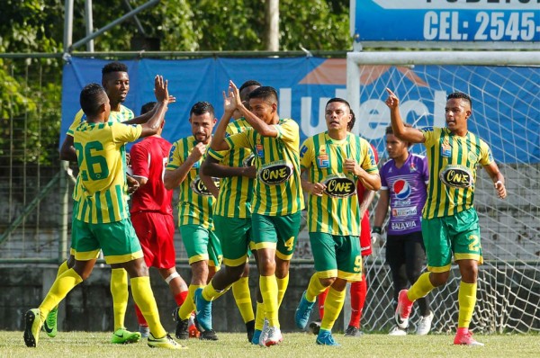 Parrillas One gana y lidera en la Liga de Ascenso en Honduras