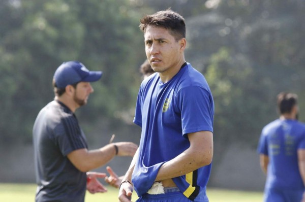 Domingo Zalazar no estaría ante los Lobos de la UPNFM por lesión