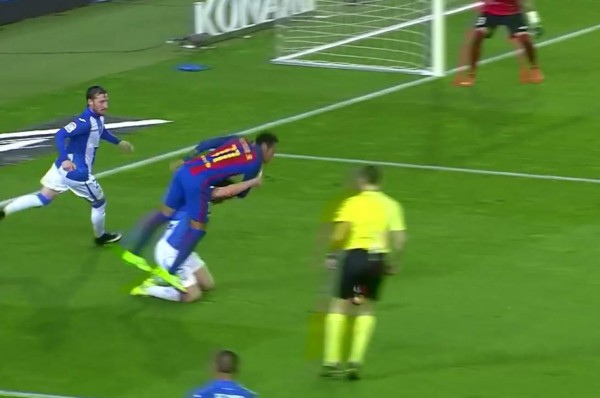 Los errores arbitrales más escandalosos que beneficiaron al Barcelona y Real Madrid