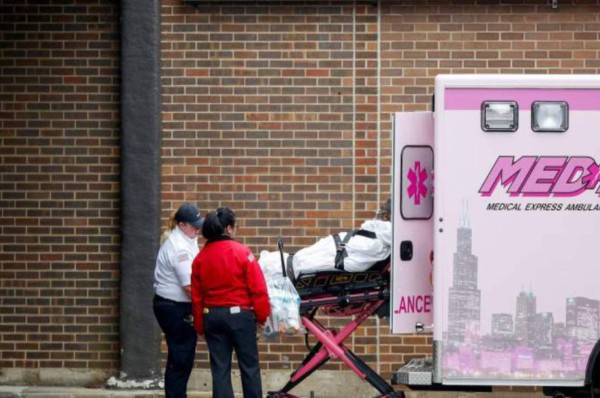 Informe: Muertes por coronavirus superan las 4.000 en EEUU