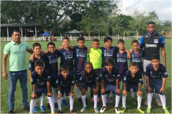 Luis Guzmán, de héroe en una final con Motagua a estudiante universitario