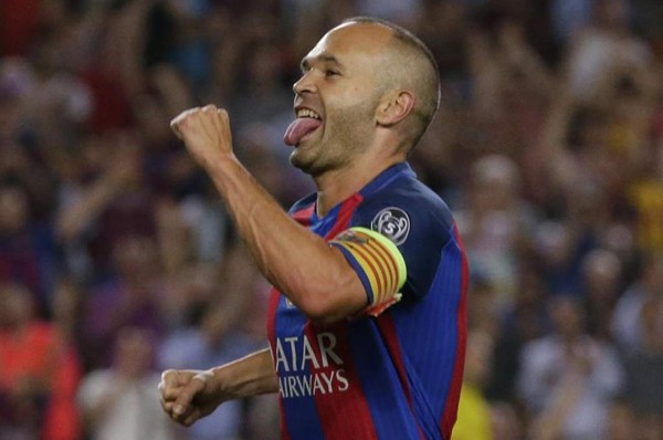 ¡IMPERDIBLE! La consola favorita de Andres Iniesta