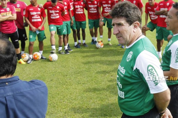 Héctor Vargas: 'Elis y Quioto todavía están muy verdes, fallan mucho'